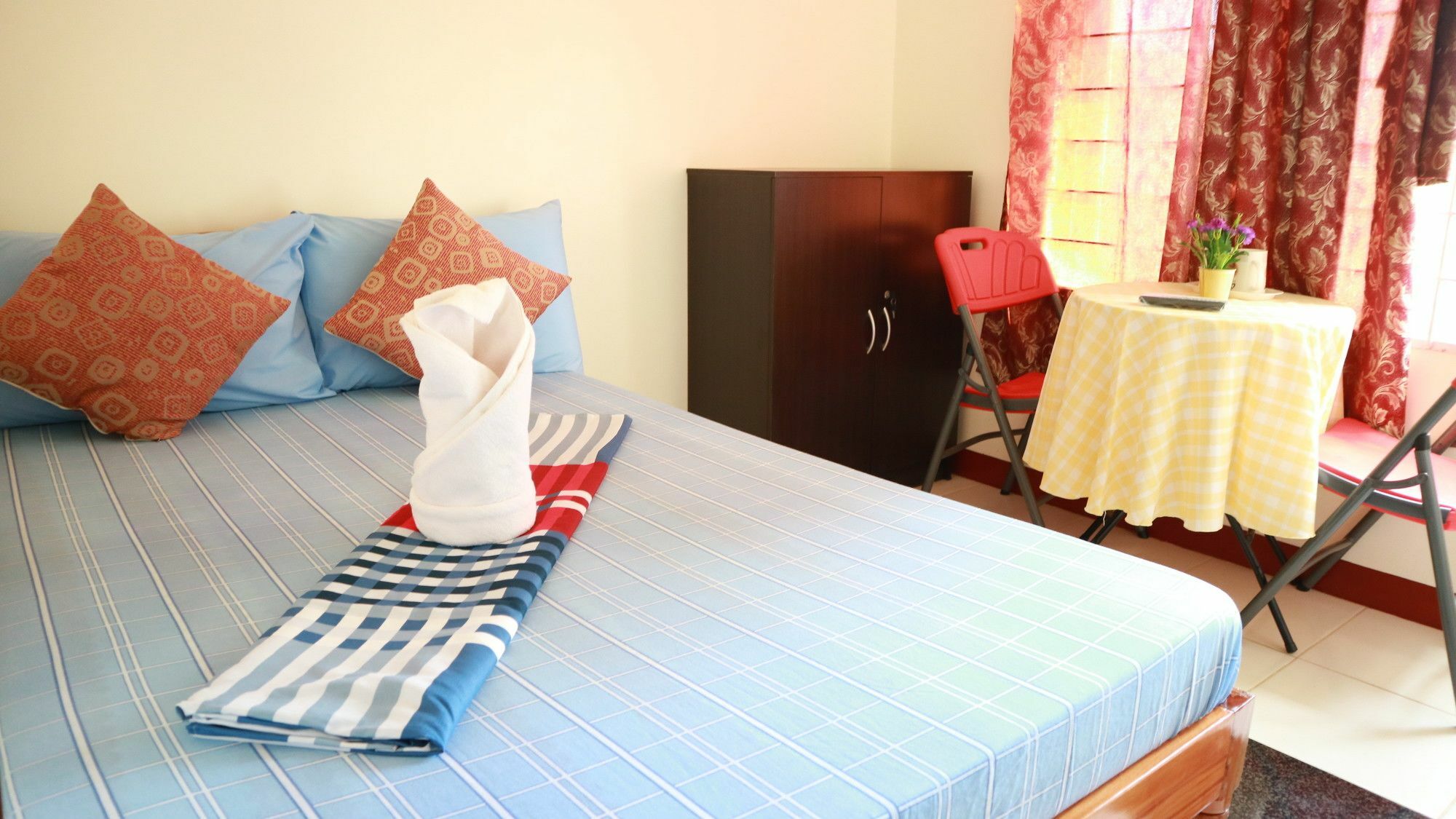 C Tower Studio Apartments Puerto Princesa Exterior photo